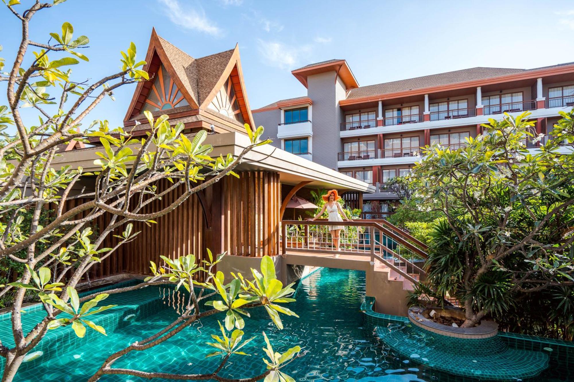 Ayrest Hua Hin Hotel Exterior photo