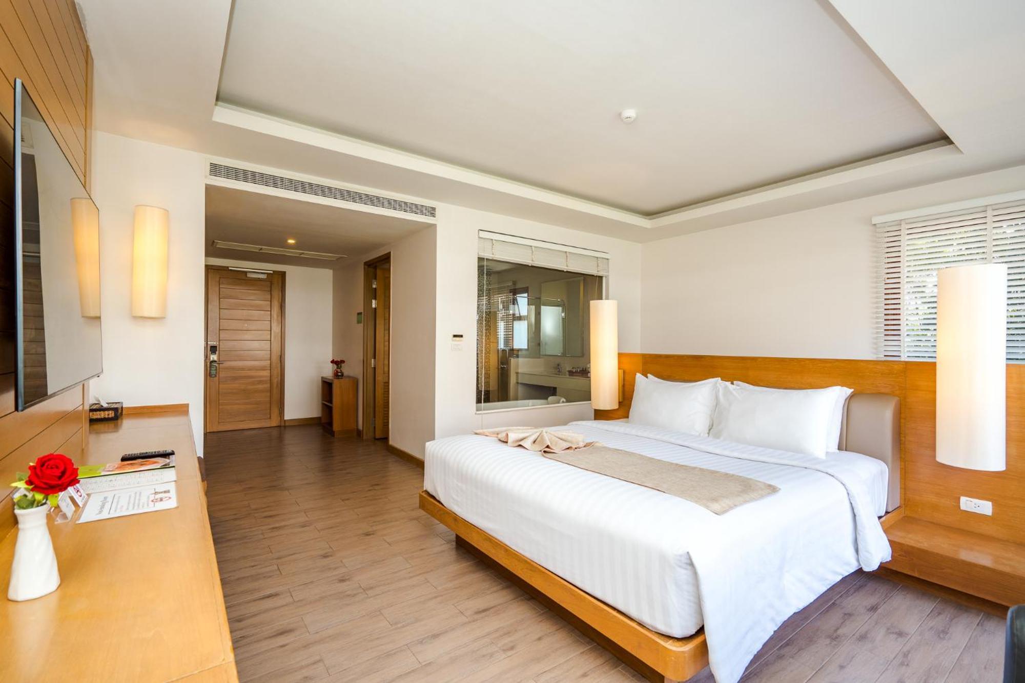Ayrest Hua Hin Hotel Exterior photo