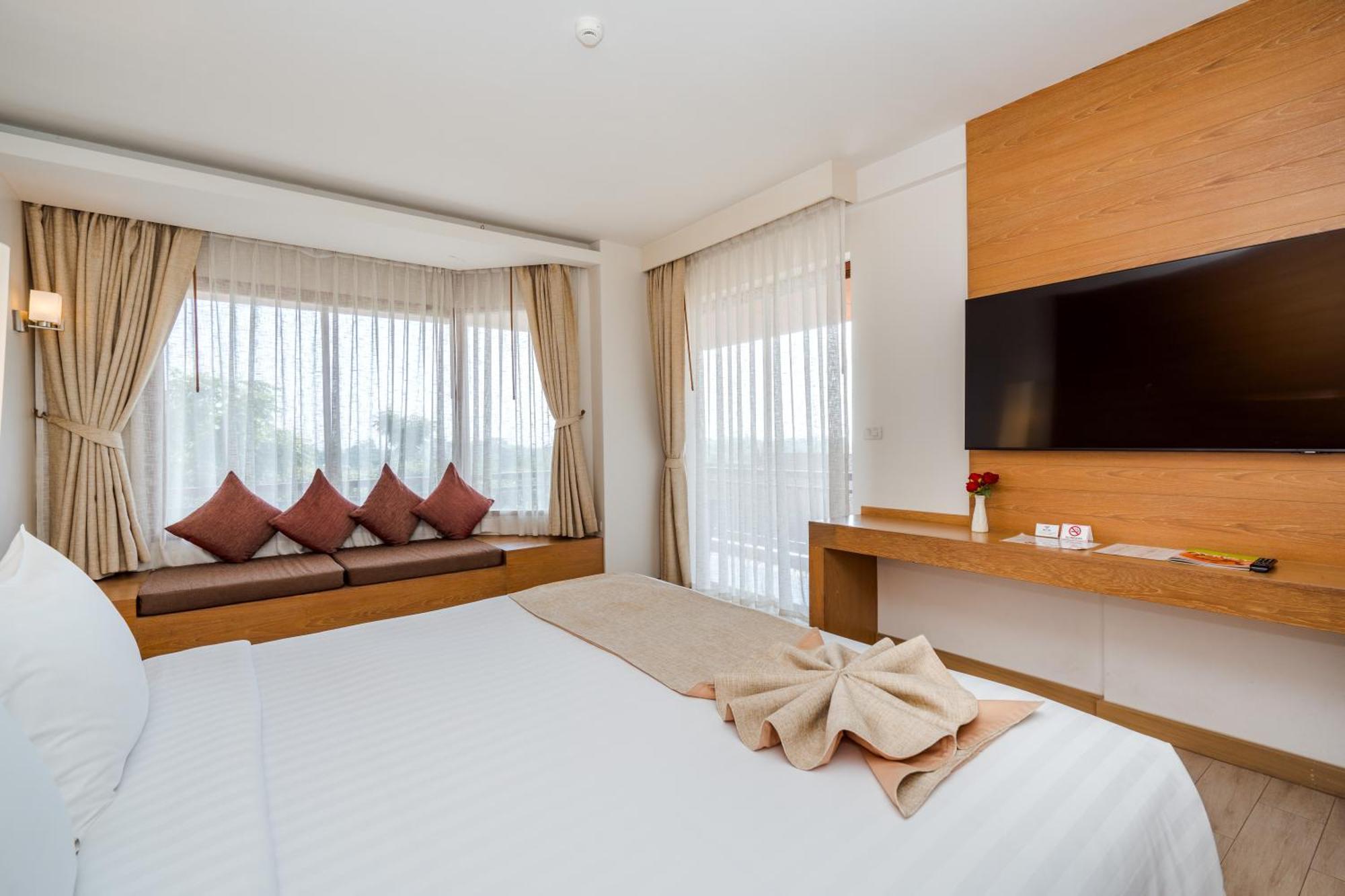 Ayrest Hua Hin Hotel Exterior photo