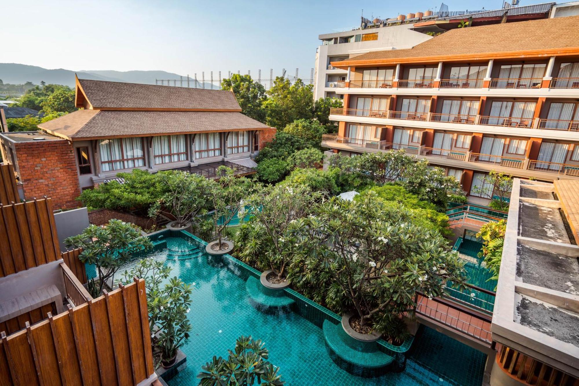 Ayrest Hua Hin Hotel Exterior photo