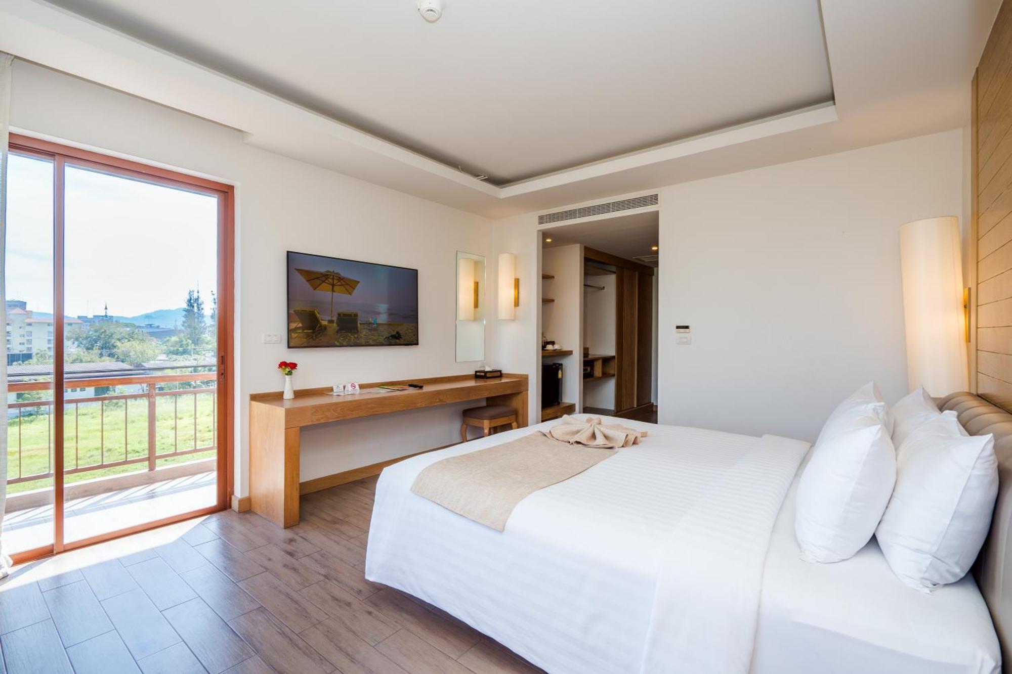 Ayrest Hua Hin Hotel Exterior photo